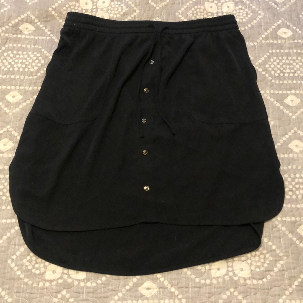 Apt 9 size large black skirt